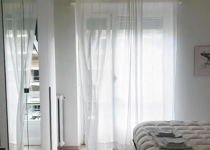 Апартаменты Cozy Via Santhia *