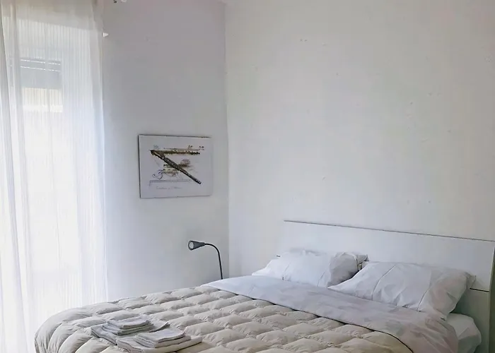 Cozy Via Santhia * Турин